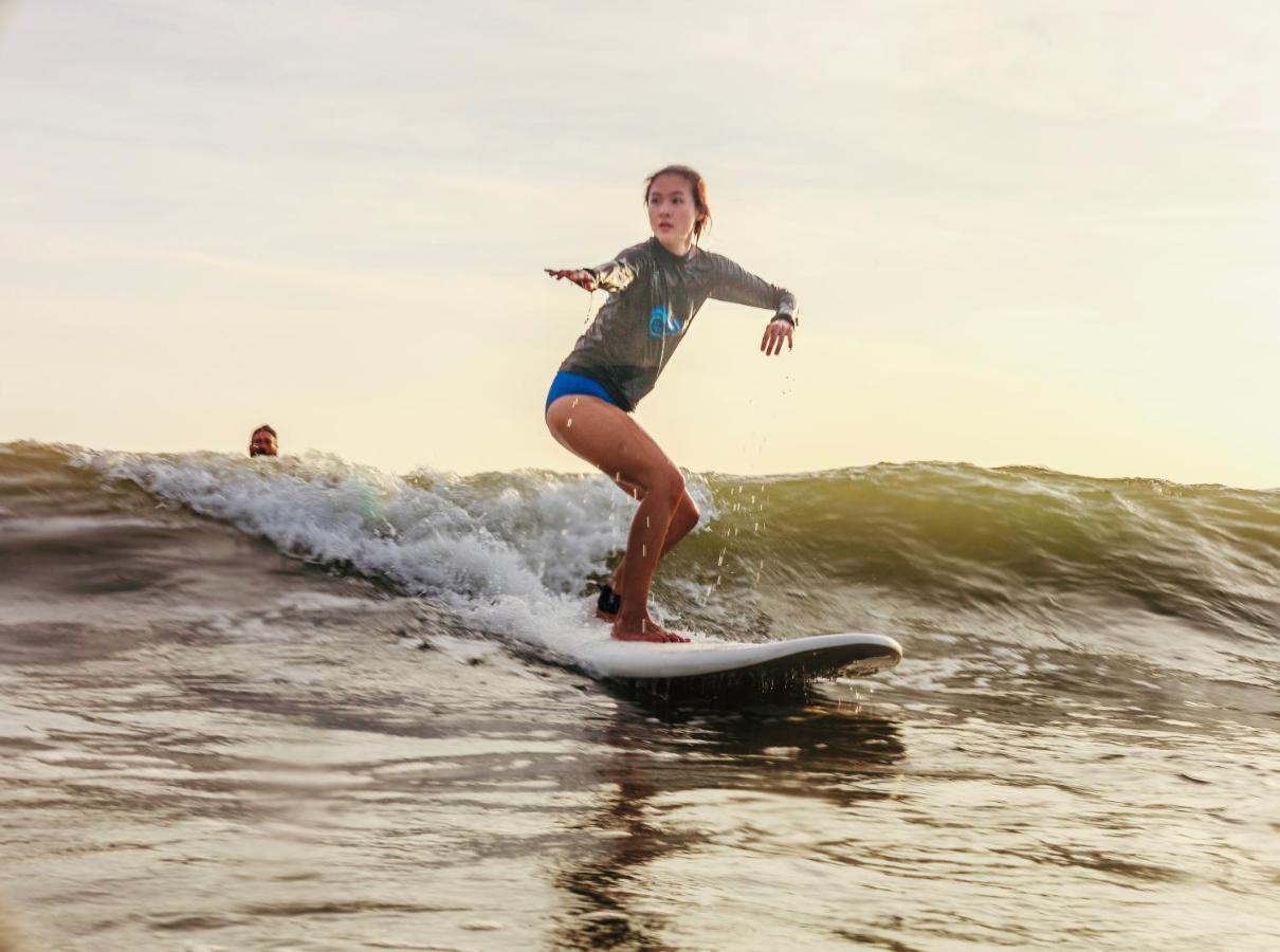 Отель The Surfer Sri Lanka - Surf Camp Велигама Экстерьер фото